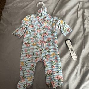 Never worn baby girl outfit with headband